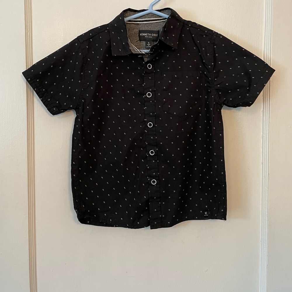 Kenneth Cole New York Boy Size 5 Short Sleeve Button Down